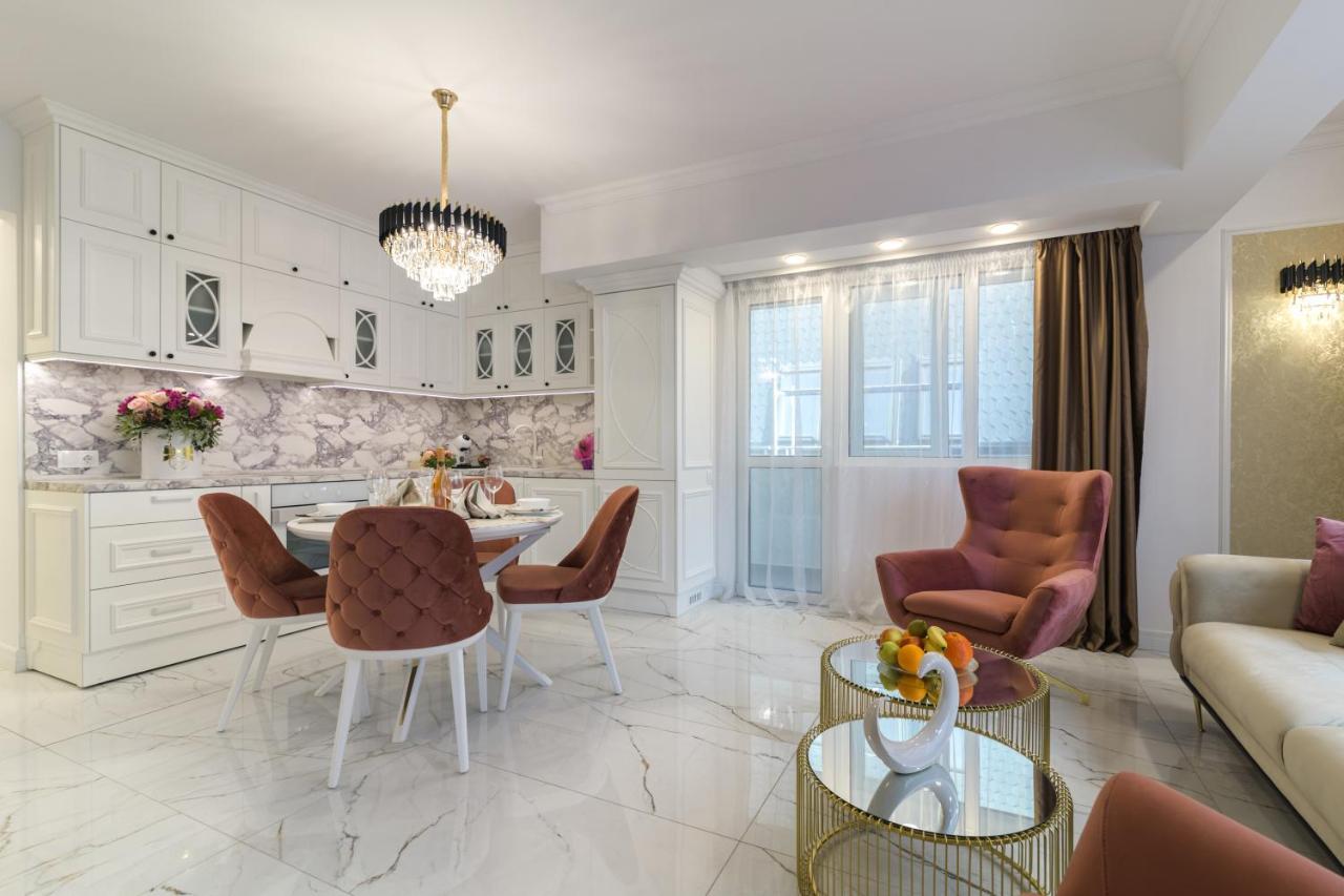 Лукс На Море Luxury Apartment In Downtown With Garage Warna Zewnętrze zdjęcie