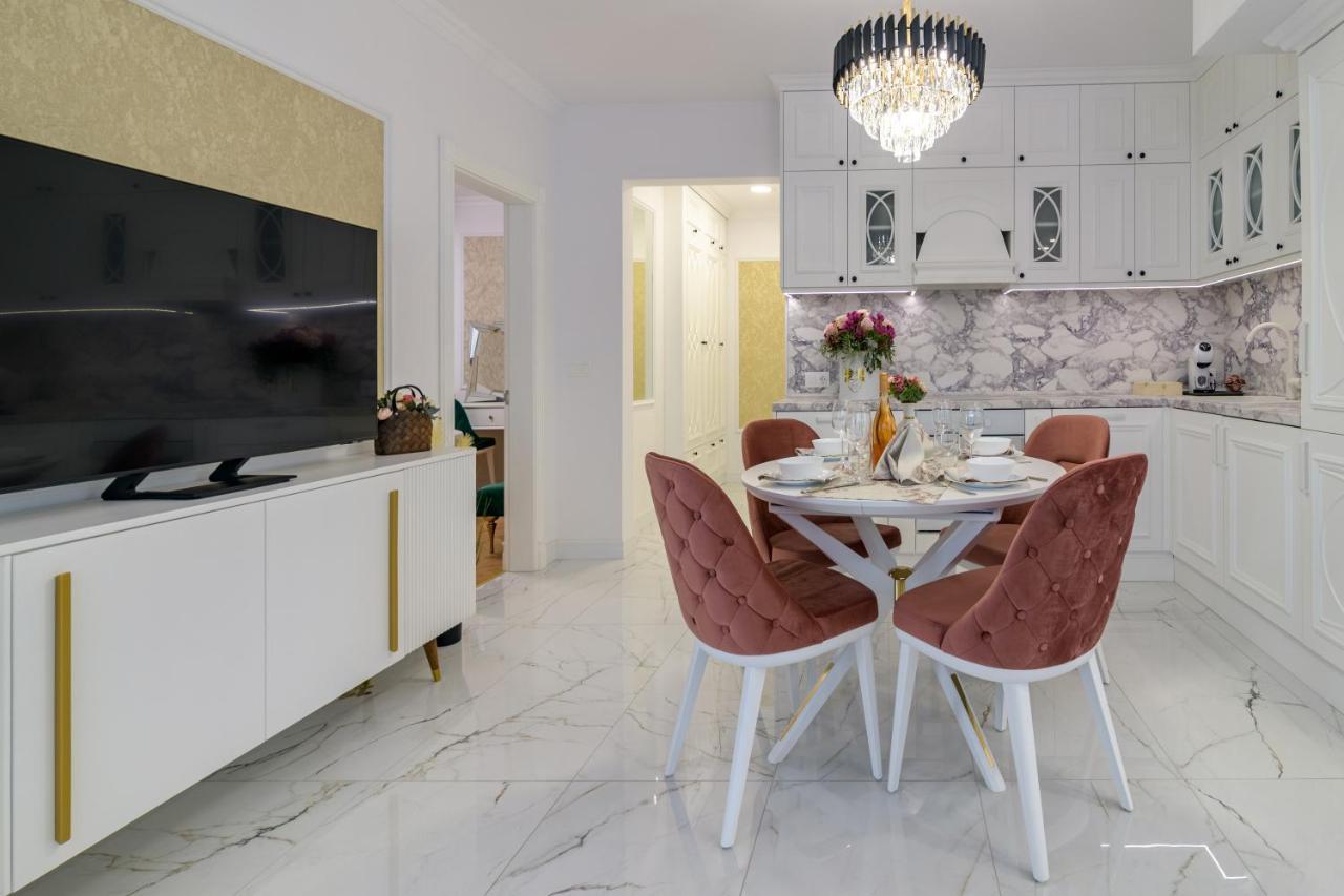Лукс На Море Luxury Apartment In Downtown With Garage Warna Zewnętrze zdjęcie