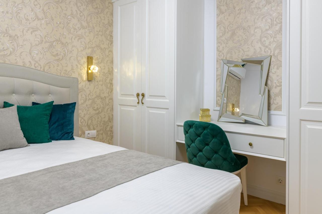 Лукс На Море Luxury Apartment In Downtown With Garage Warna Zewnętrze zdjęcie
