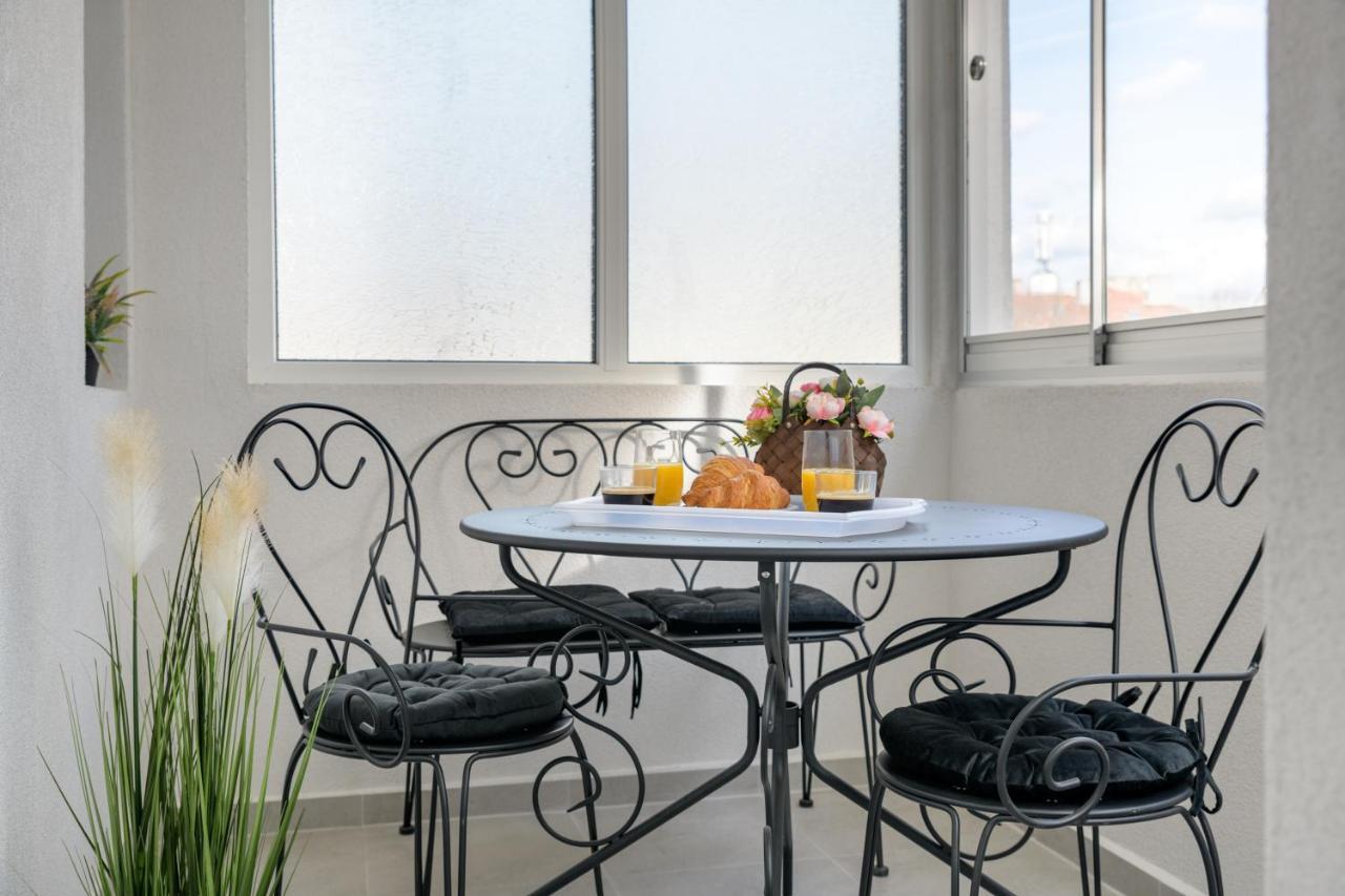 Лукс На Море Luxury Apartment In Downtown With Garage Warna Zewnętrze zdjęcie